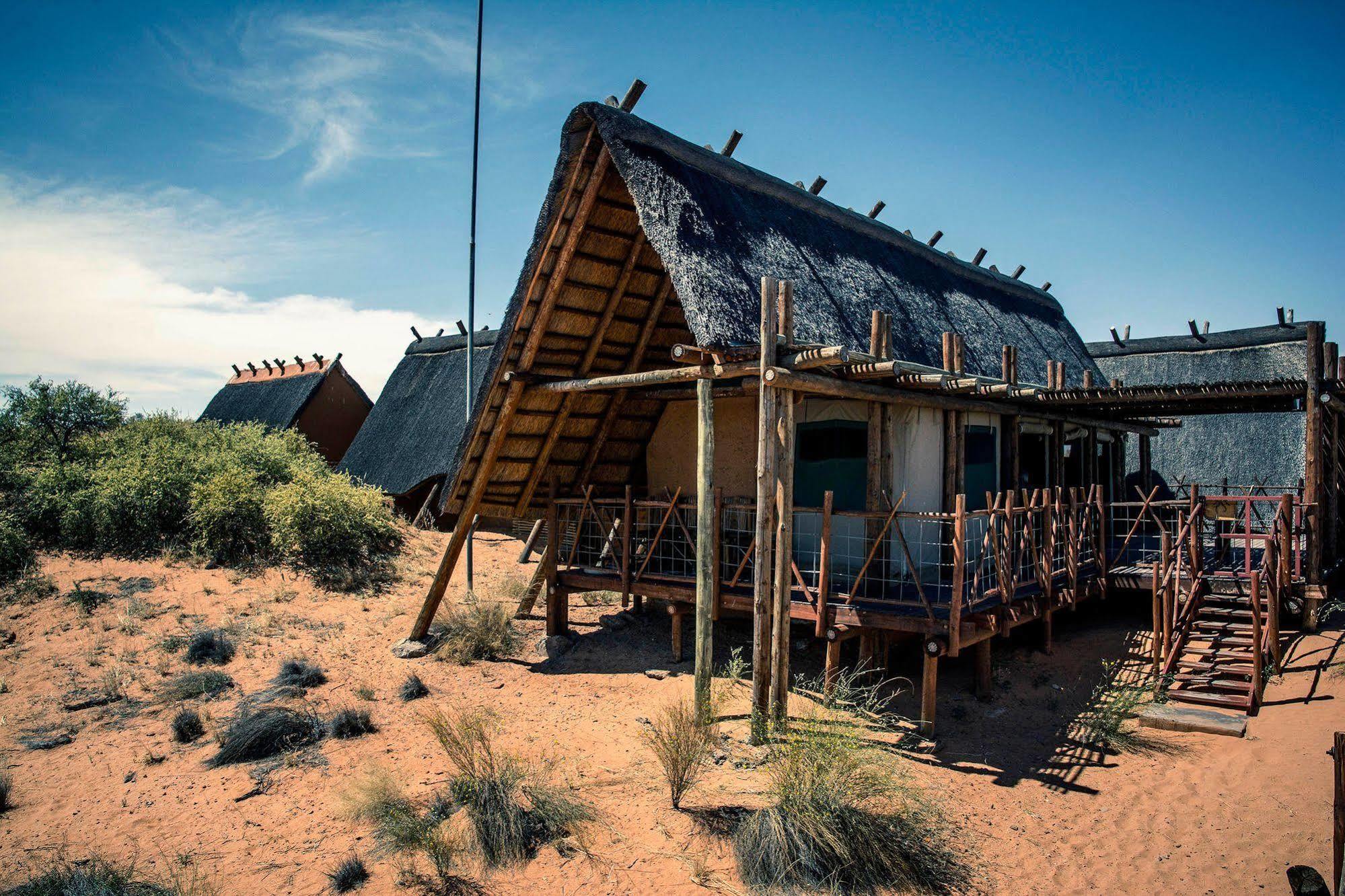 Xaus Lodge Twee Rivieren Экстерьер фото